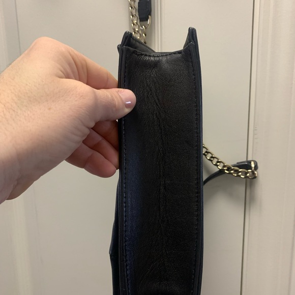 OFFERS??? Halston Heritage chain Purse. EUC - Picture 7 of 7